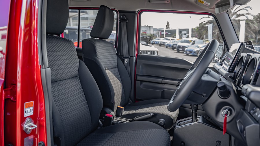 2024 Suzuki Jimny 8