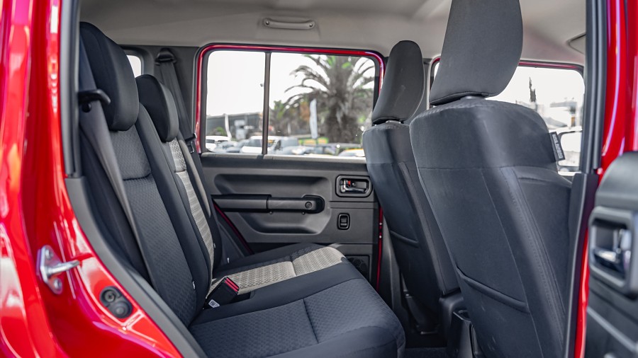 2024 Suzuki Jimny 17