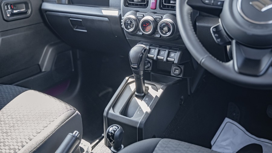 2024 Suzuki Jimny 16