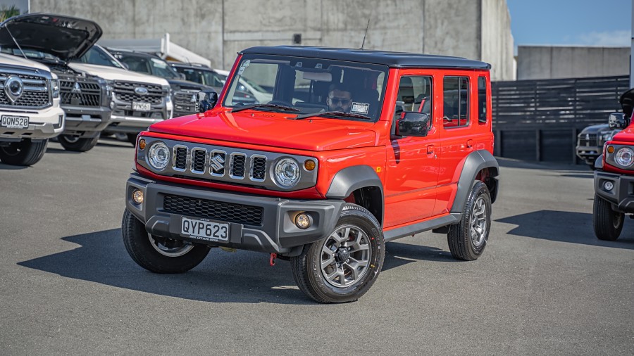2024 Suzuki Jimny 1