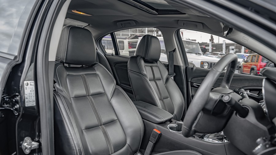 2018 Holden Commodore 10