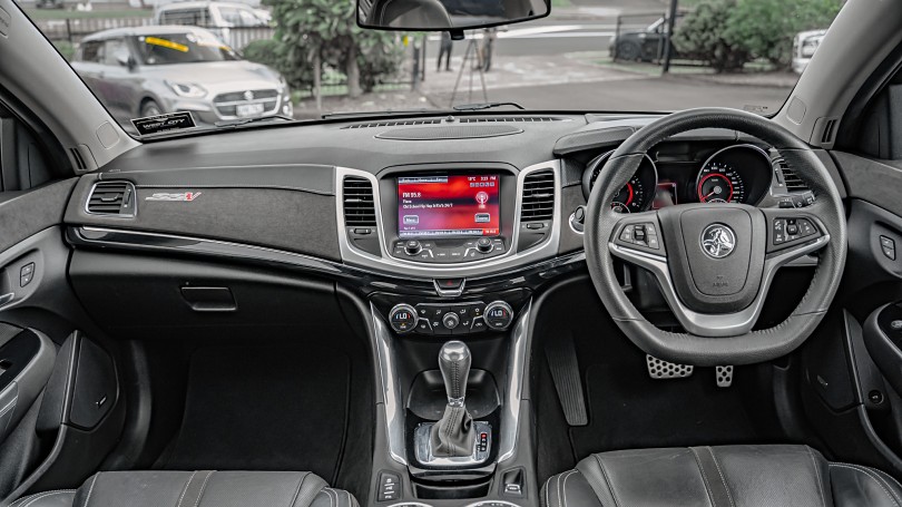 2018 Holden Commodore 12