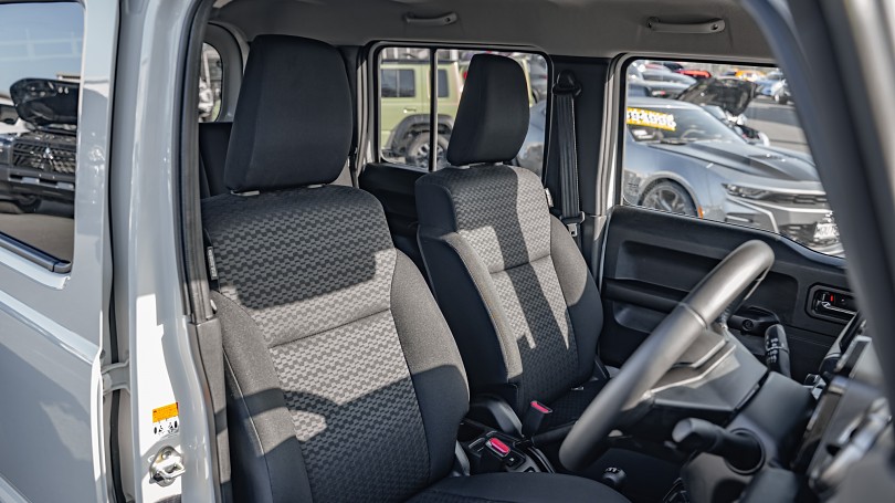 2024 Suzuki Jimny 8