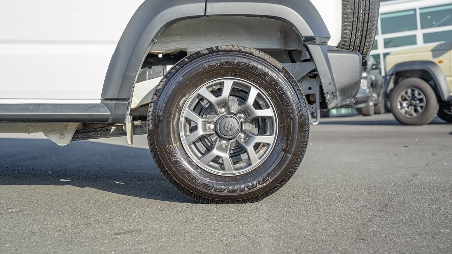 2024 Suzuki Jimny 7