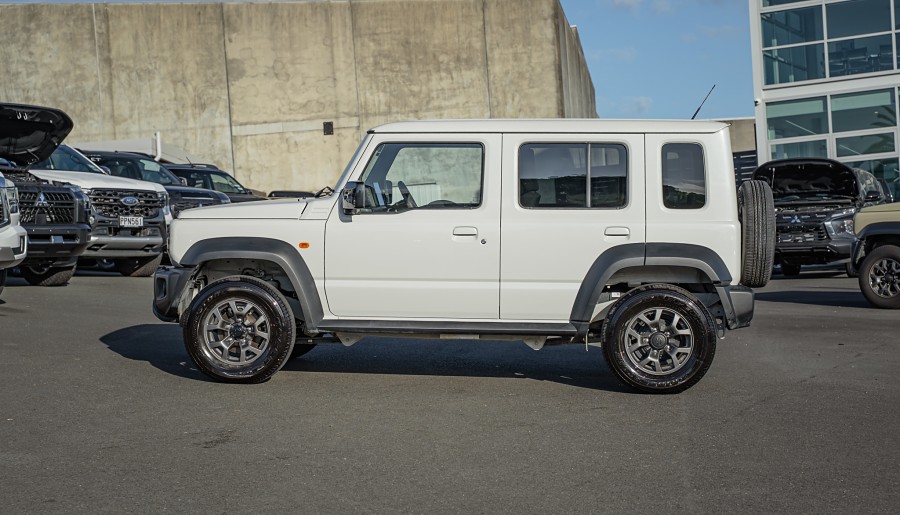 2024 Suzuki Jimny 5
