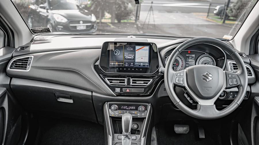 2024 Suzuki S-Cross 10