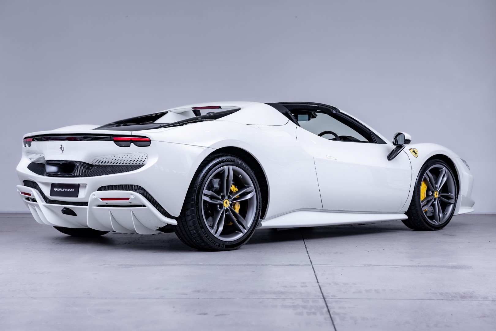 Ferrari 296 GTS