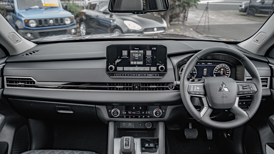 2025 Mitsubishi Outlander 10