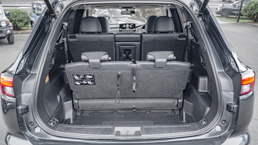 2025 Mitsubishi Outlander 20