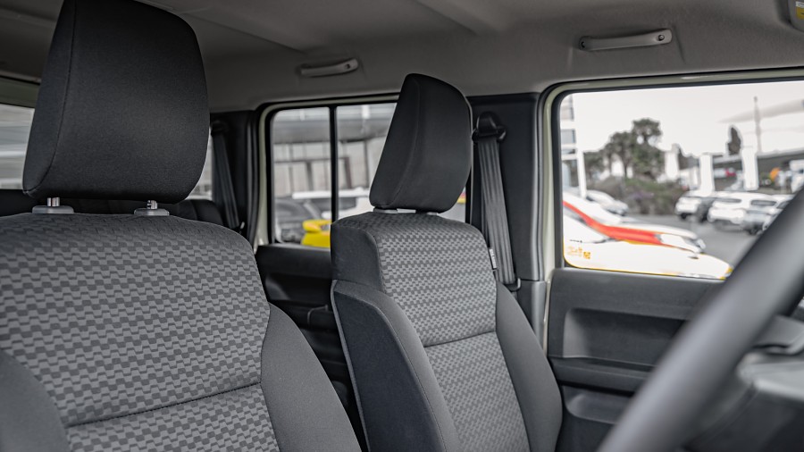 2024 Suzuki Jimny 8