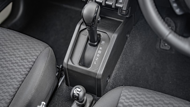 2024 Suzuki Jimny 17