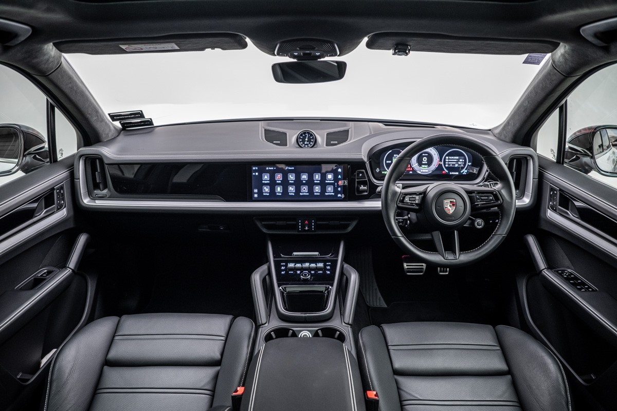 Porsche Cayenne Turbo E - Hybrid SUV (E3 II)