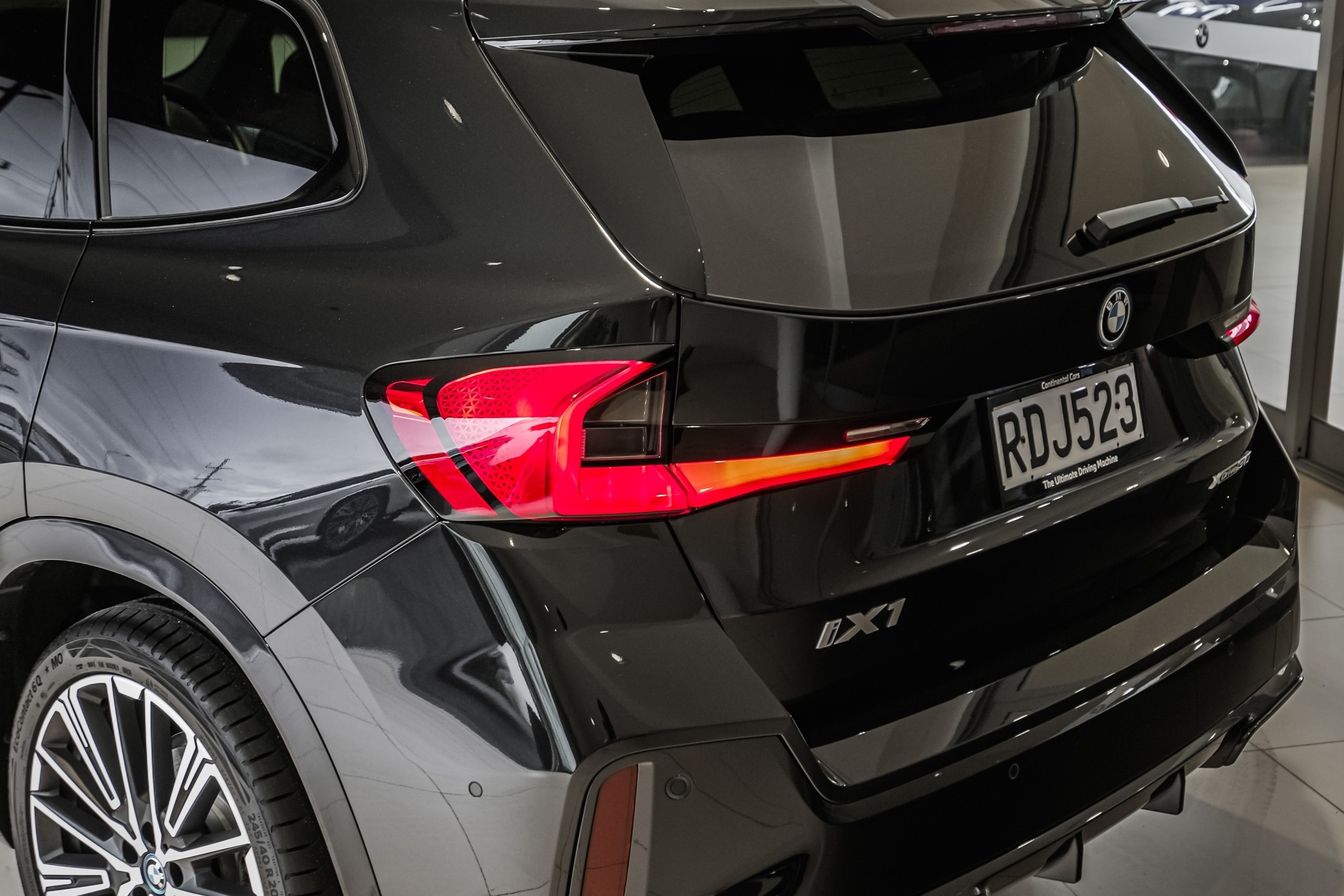 BMW iX1 xDrive30