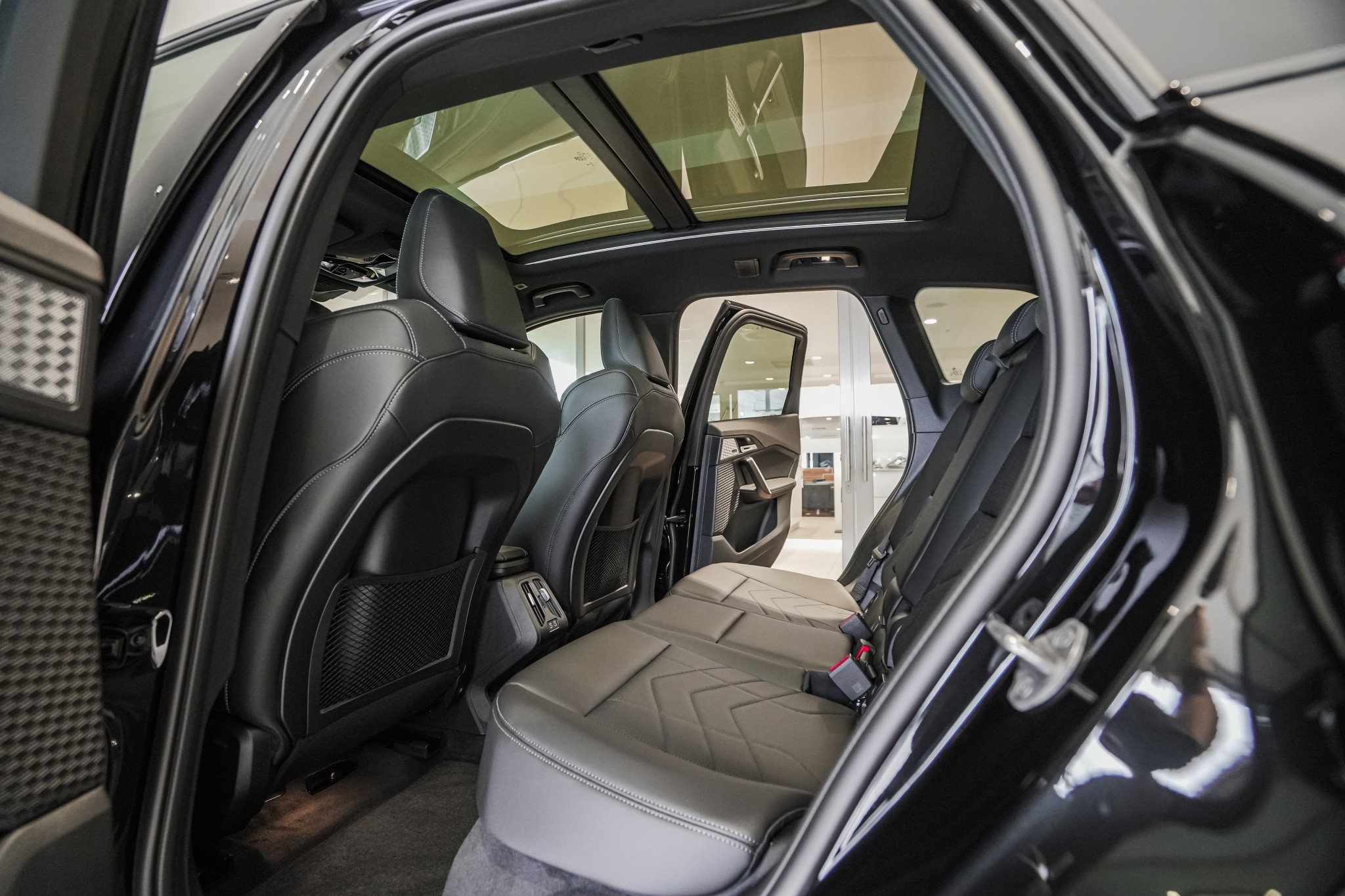 BMW iX1 xDrive30