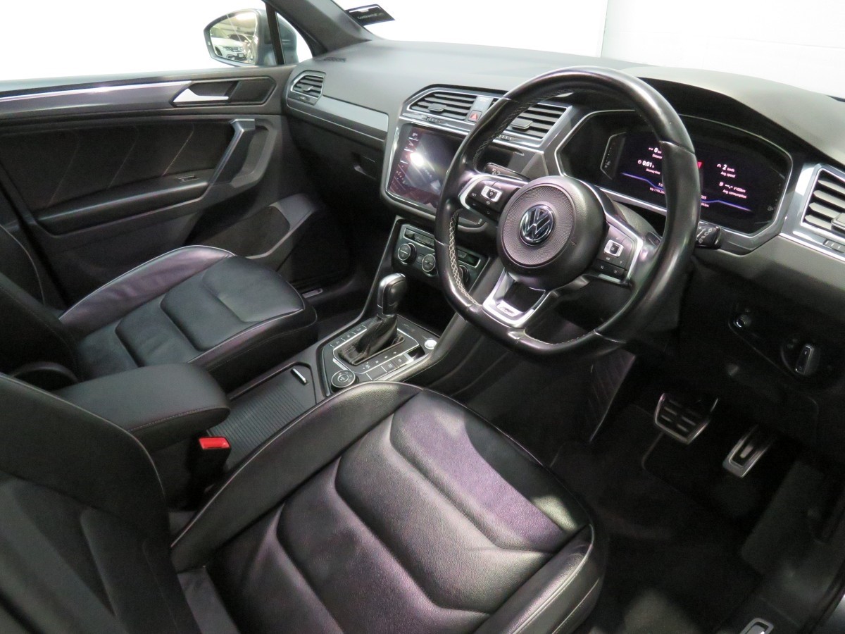 Volkswagen Tiguan R-LINE 4MOTION