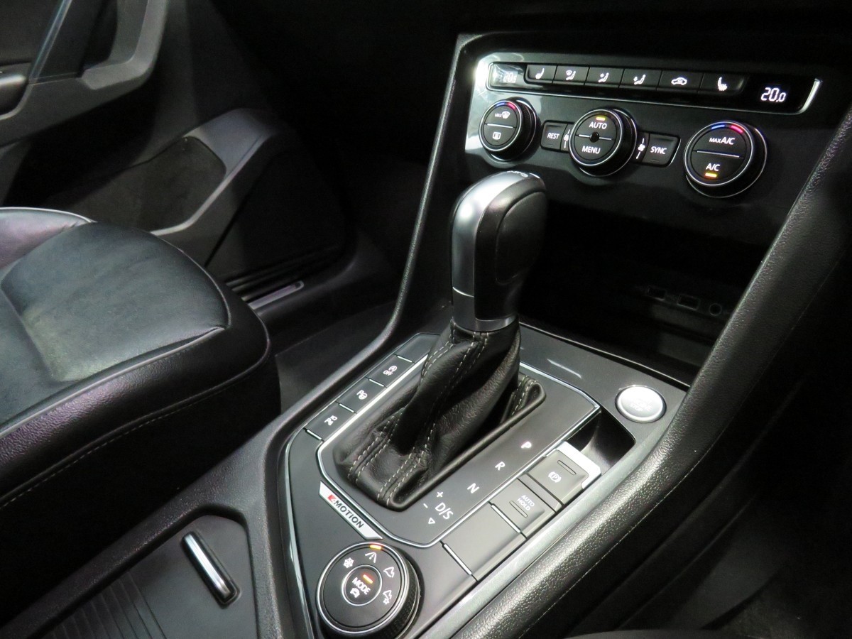 Volkswagen Tiguan R-LINE 4MOTION