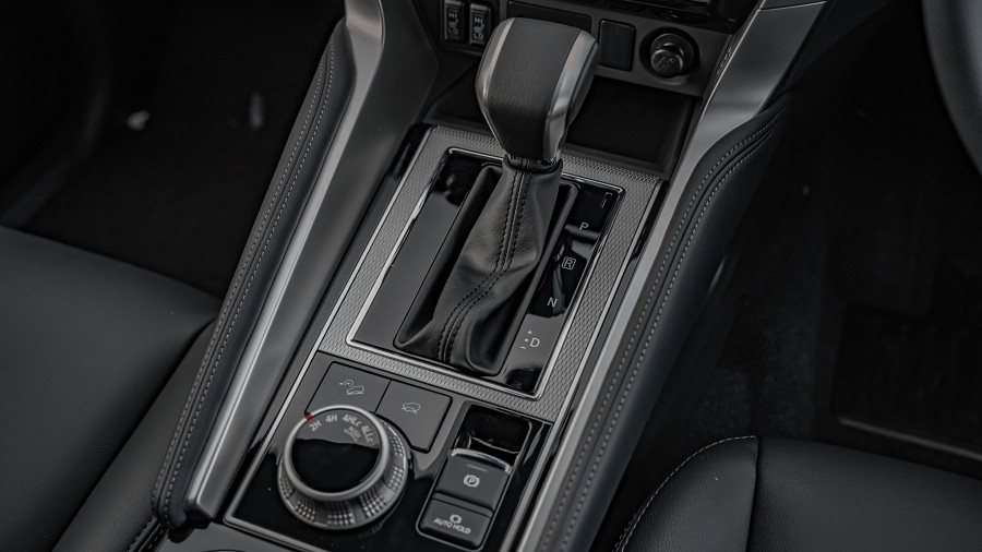 2025 Mitsubishi Pajero Sport 18