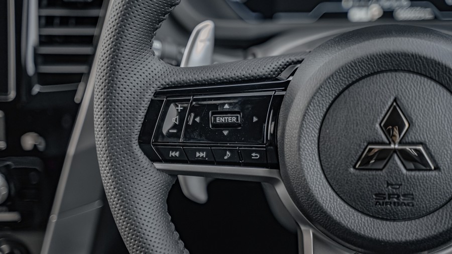 2025 Mitsubishi Pajero Sport 13