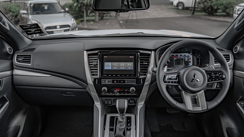 2025 Mitsubishi Pajero Sport 10