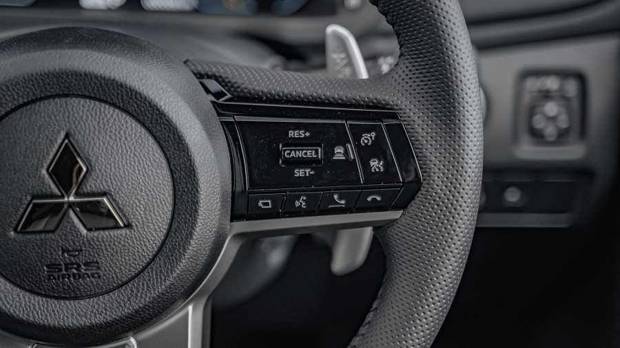 2025 Mitsubishi Pajero Sport 14