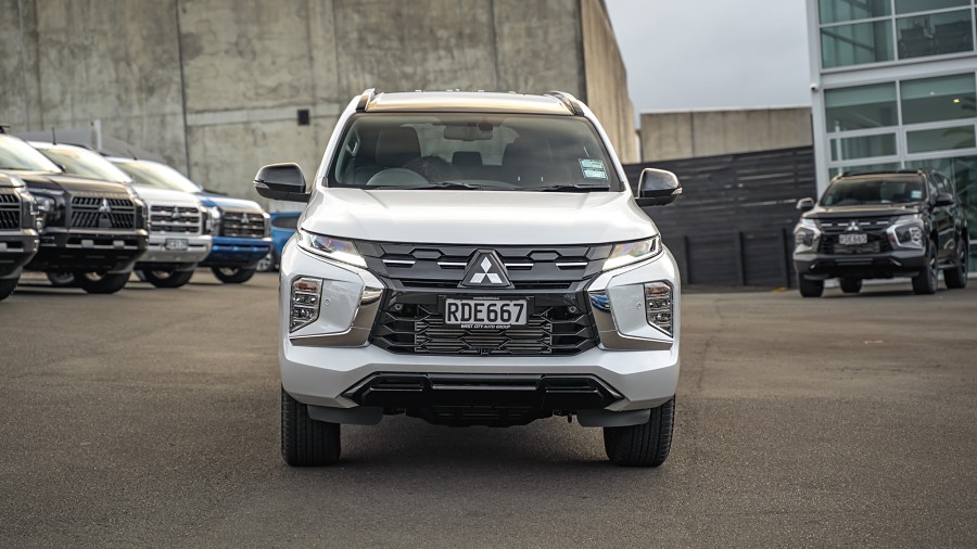 2025 Mitsubishi Pajero Sport 3