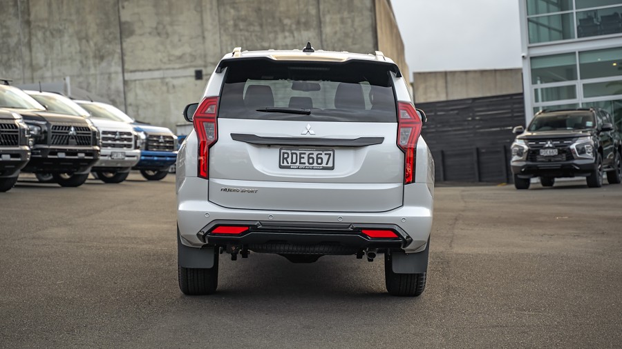 2025 Mitsubishi Pajero Sport 4