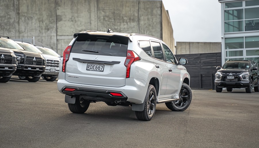 2025 Mitsubishi Pajero Sport 2