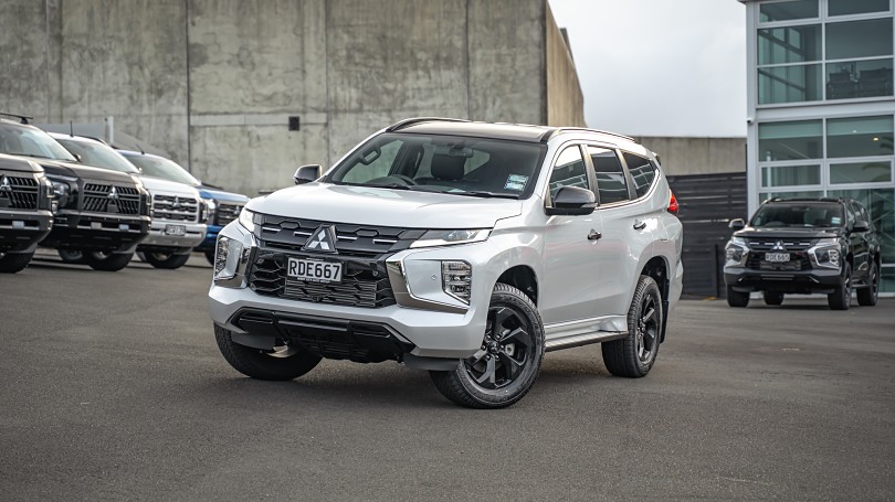 2025 Mitsubishi Pajero Sport 1
