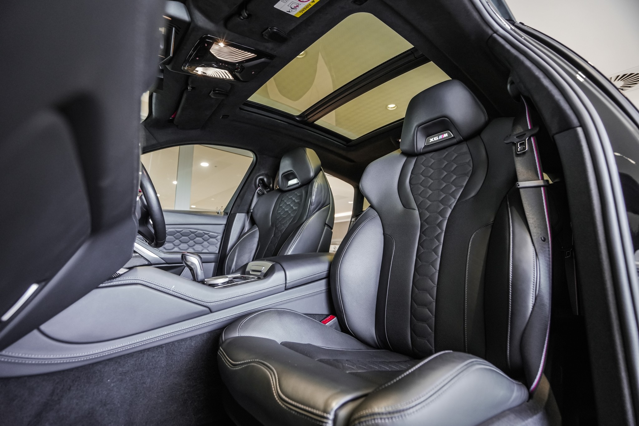 BMW X6 M Comp 4.4Pt/4Wd/8At