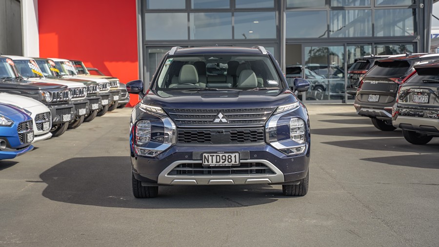 2021 Mitsubishi Outlander 3