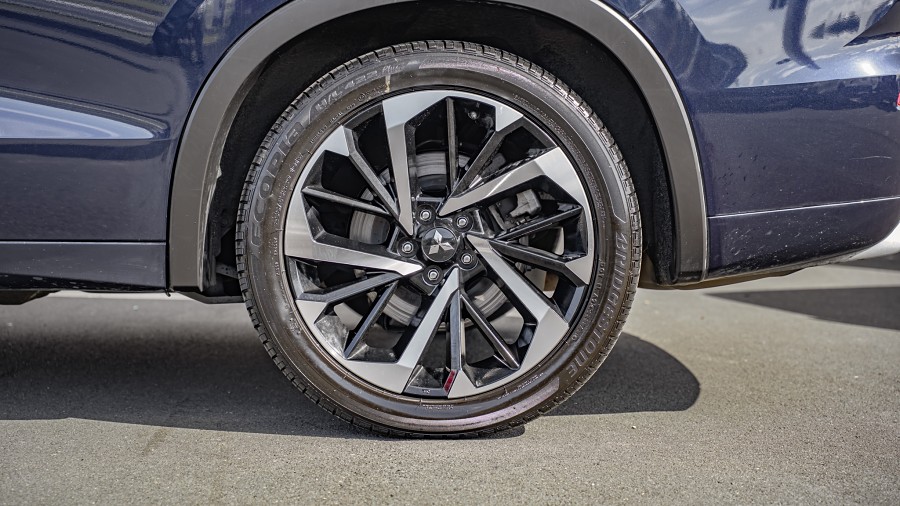 2021 Mitsubishi Outlander 7