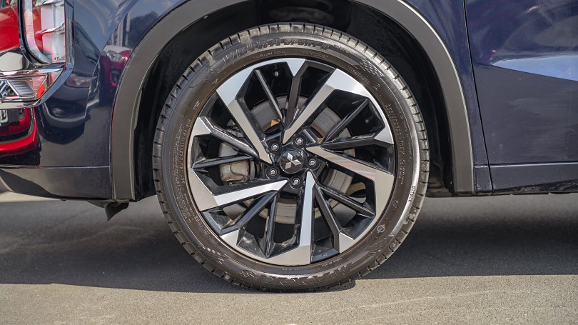 2021 Mitsubishi Outlander 6