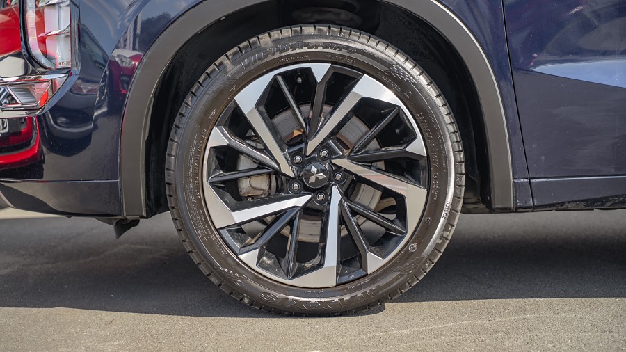 2021 Mitsubishi Outlander 6