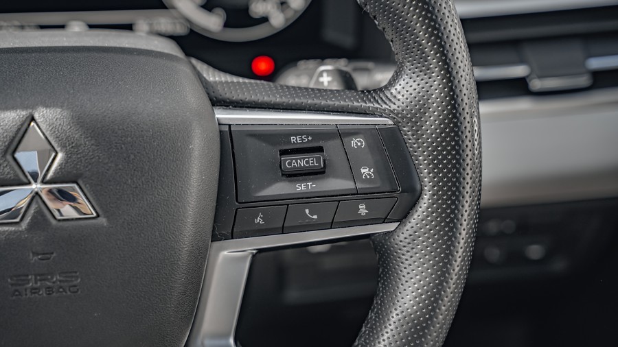 2021 Mitsubishi Outlander 14