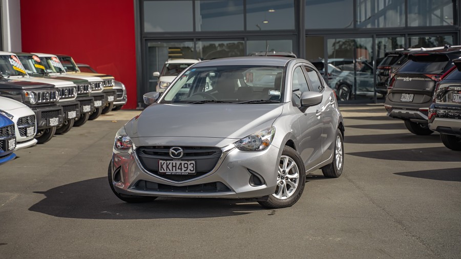 2017 Mazda 2 1