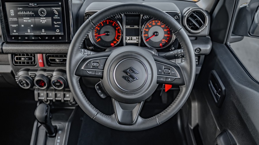 2024 Suzuki Jimny 11