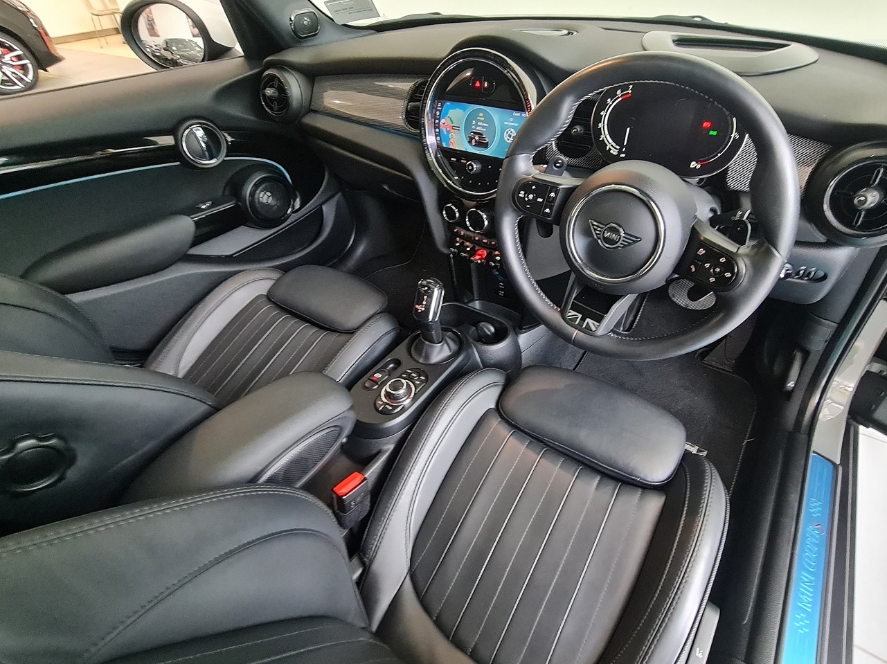 MINI Cooper S 5-Dr Hatch Yours