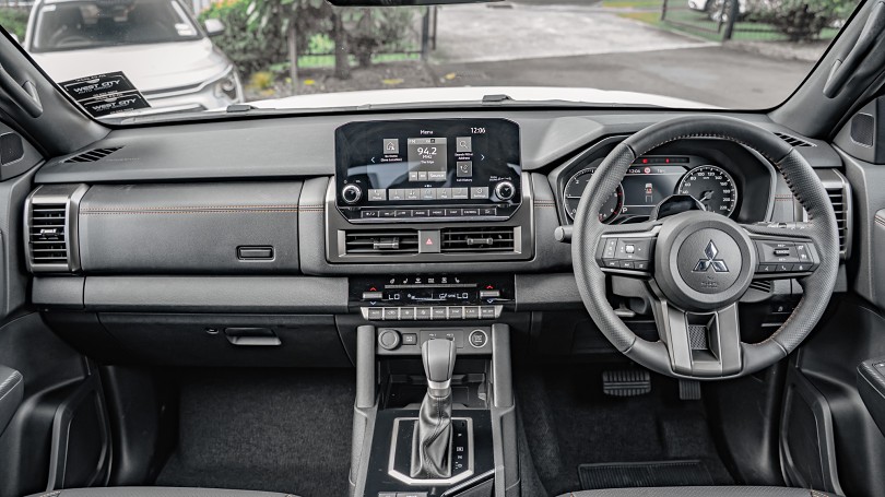 2025 Mitsubishi Triton 10