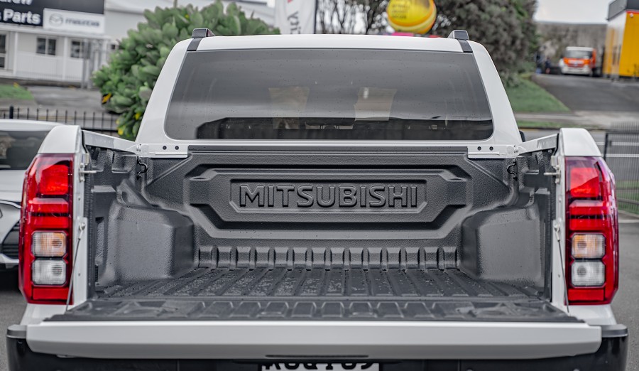 2025 Mitsubishi Triton 18