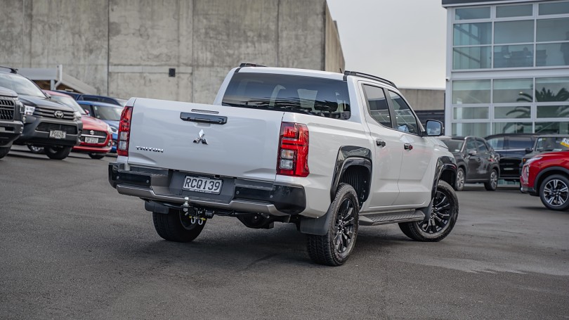 2025 Mitsubishi Triton 2