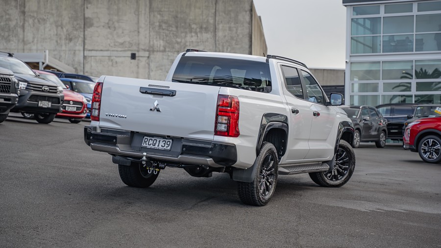 2025 Mitsubishi Triton 2