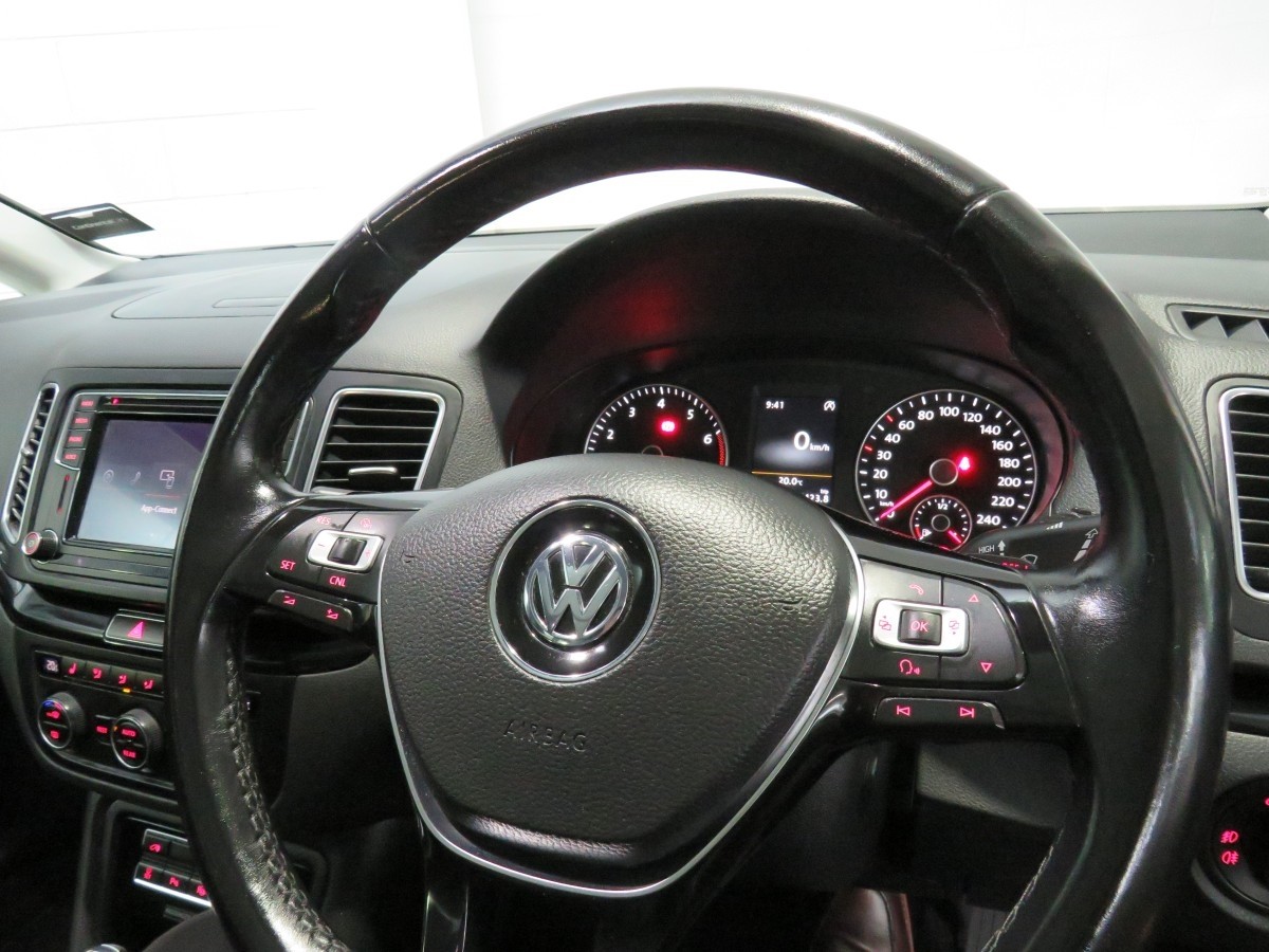 Volkswagen Sharan Highline 162Kw