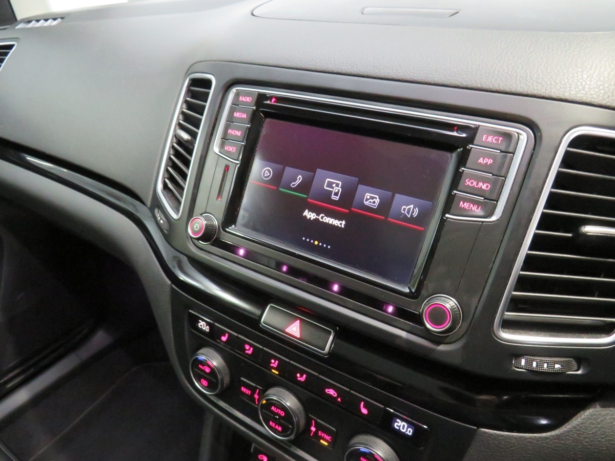 Volkswagen Sharan Highline 162Kw