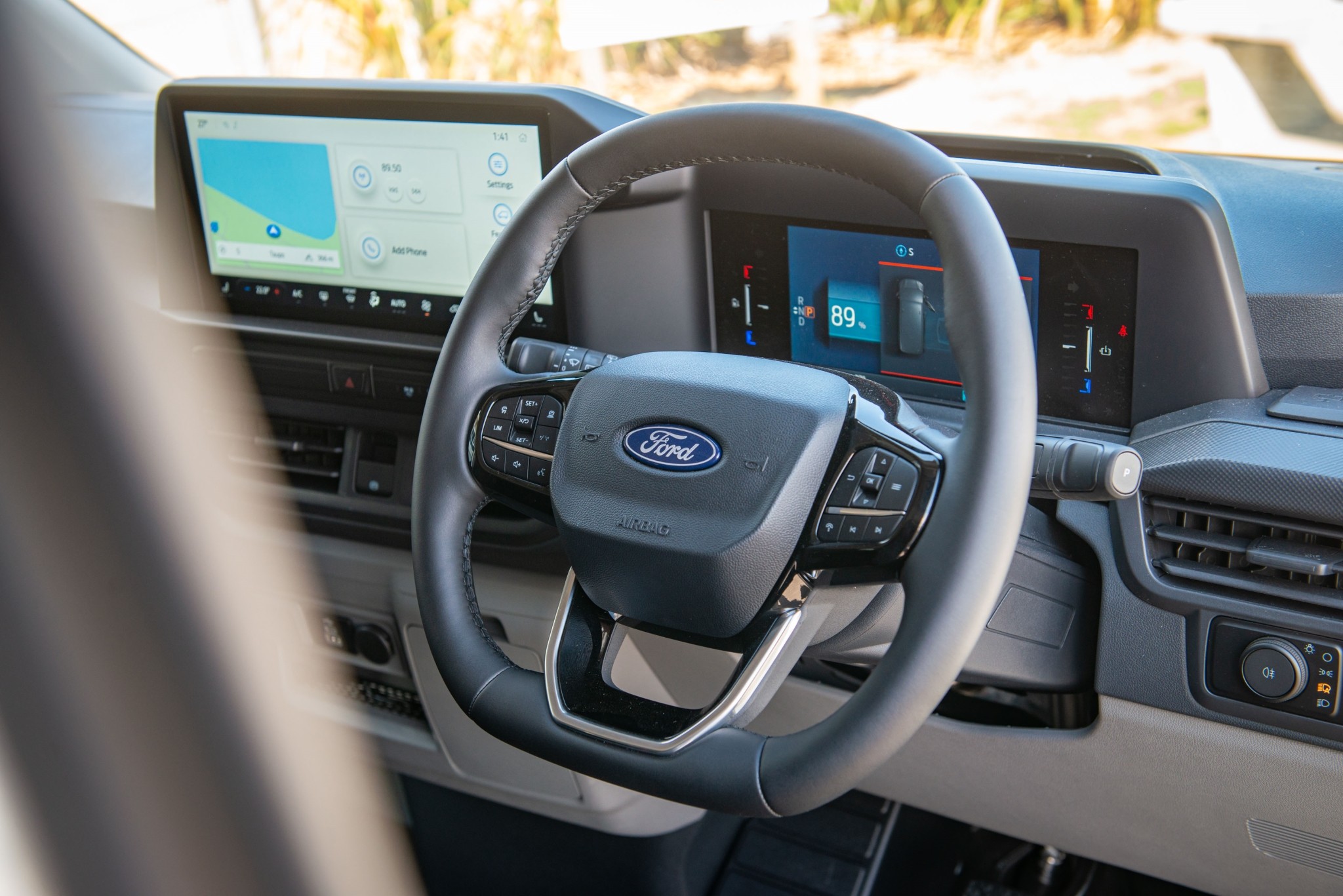 2025 Ford Transit 340L Bus 80KWH/EV