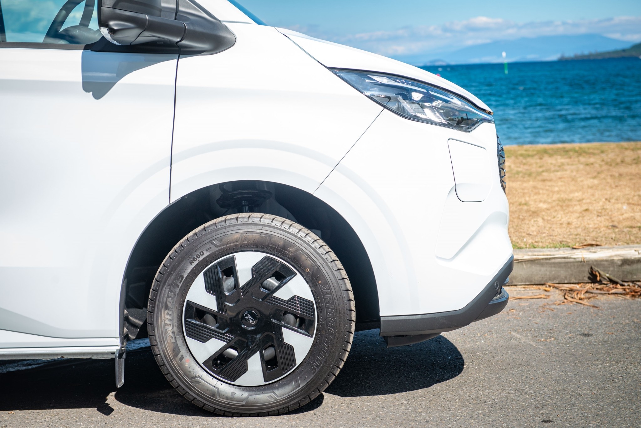 2025 Ford Transit 340L Bus 80KWH/EV