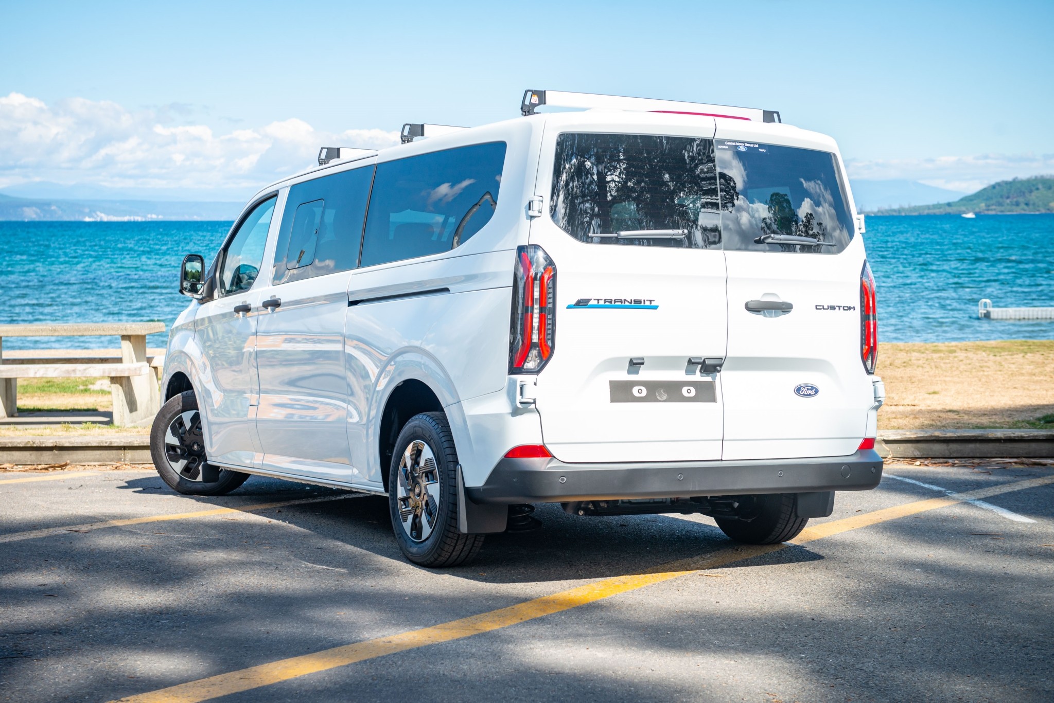 2025 Ford Transit 340L Bus 80KWH/EV