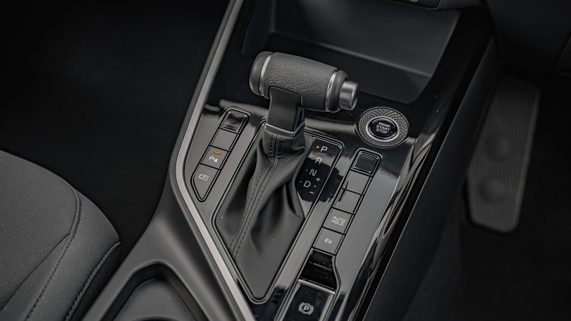 2025 Kia Niro 17
