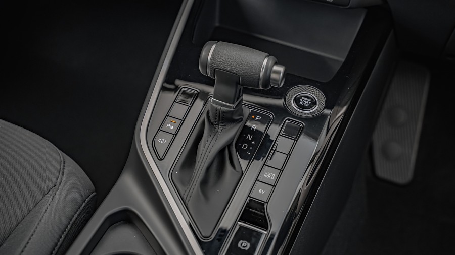 2025 Kia Niro 17
