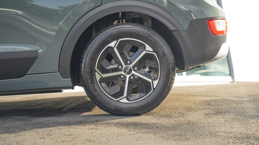 2025 Kia Niro 7
