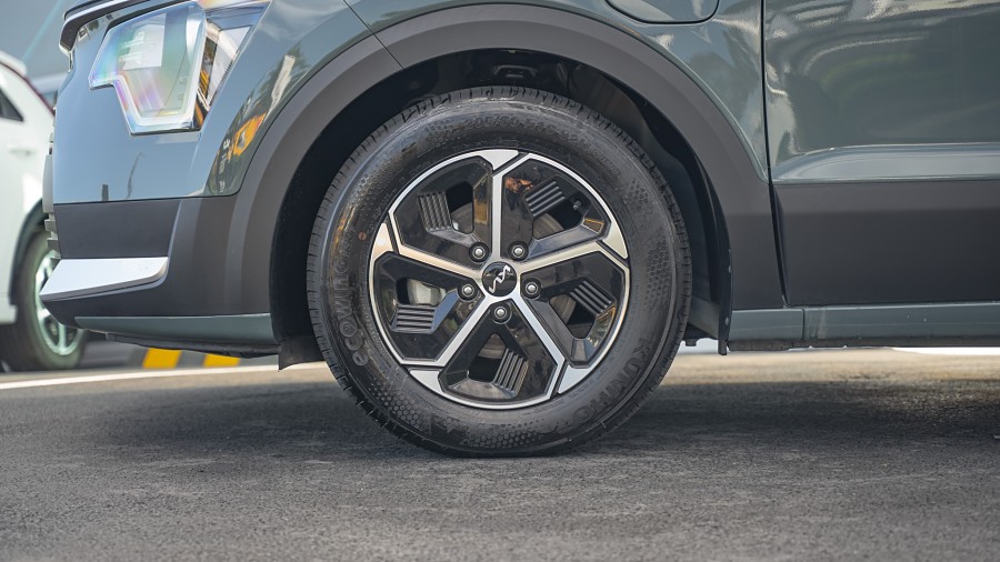 2025 Kia Niro 6